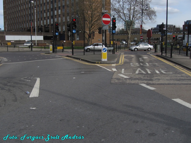 stratford_bus_station__010.JPG