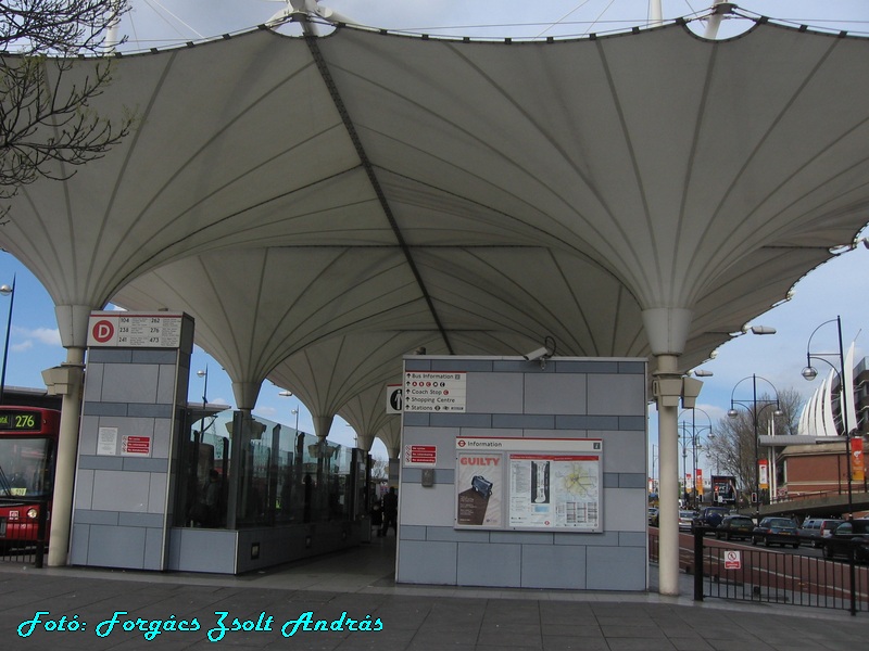 stratford_bus_station__011.JPG