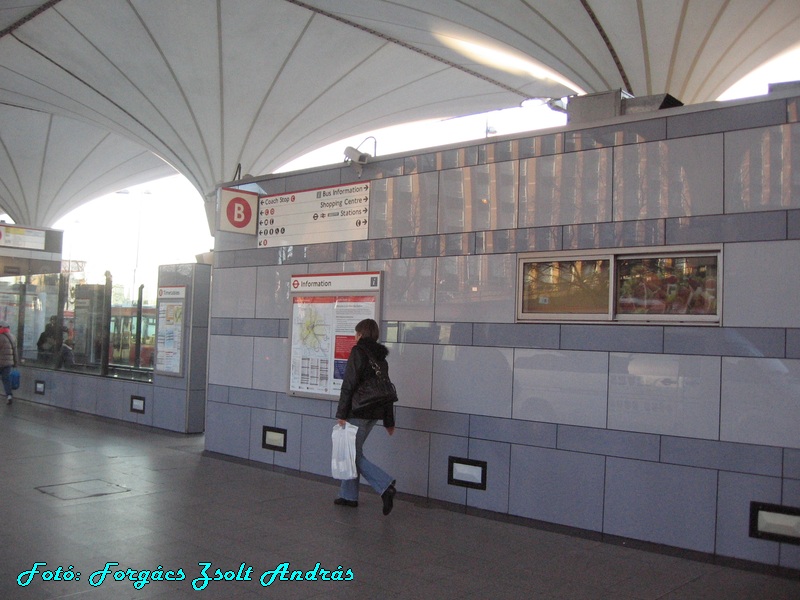 stratford_bus_station__017.JPG