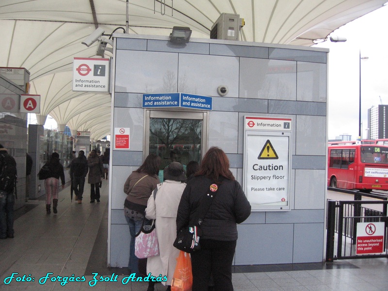 stratford_bus_station__030.JPG