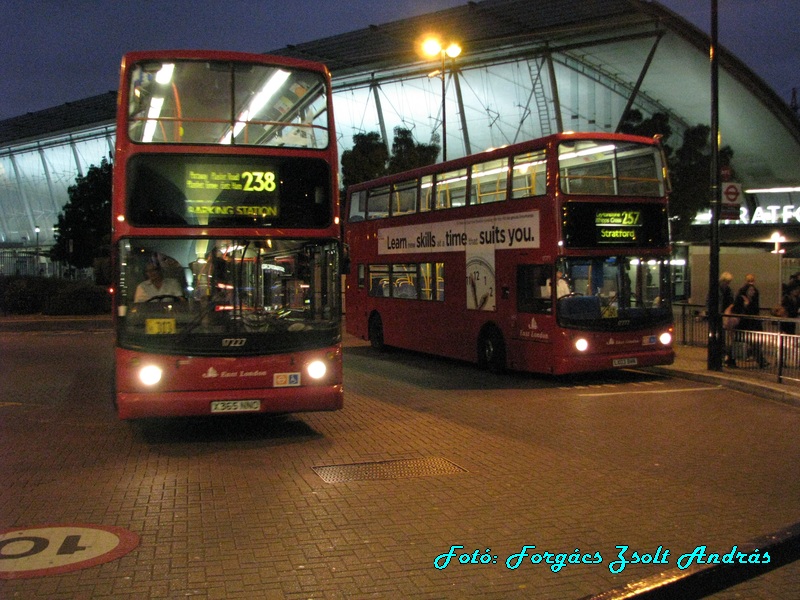 stratford_bus_station__033.JPG