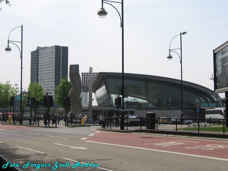 stratford_bus_station__041.JPG