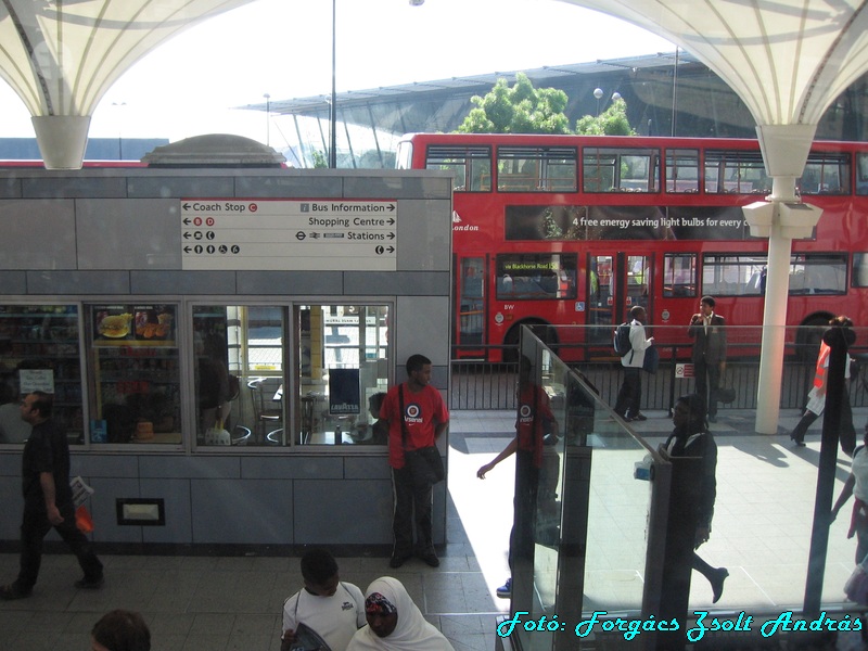 stratford_bus_station__047.JPG