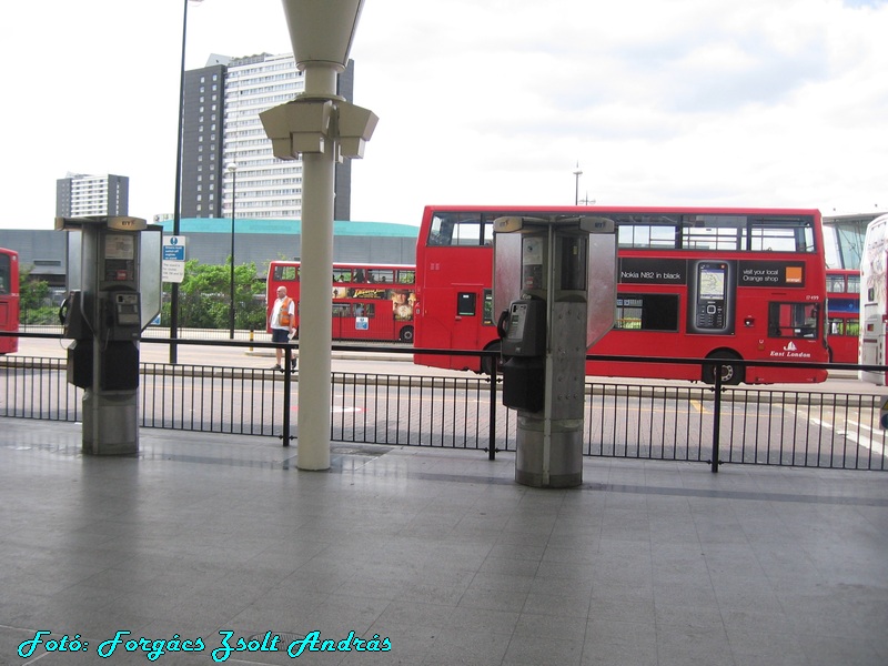 stratford_bus_station__048.JPG