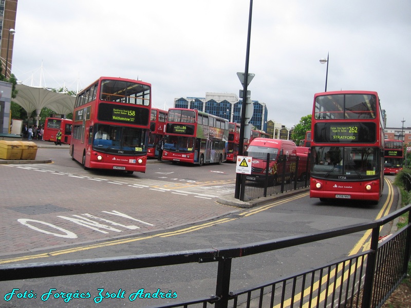 stratford_bus_station__057.JPG