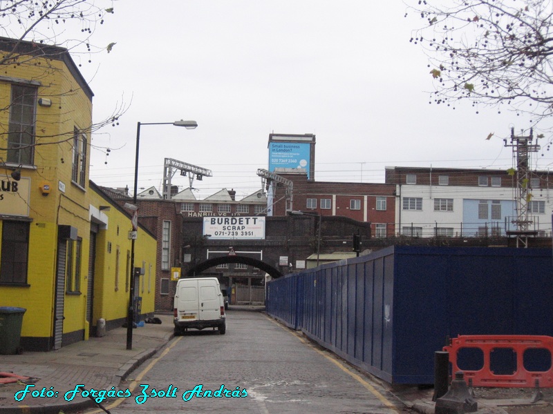 london__096_001_c.h.road_003.JPG