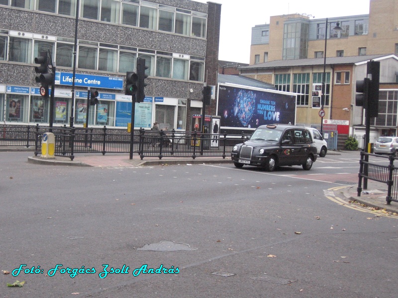 london__096_002_c.h.road_014.JPG