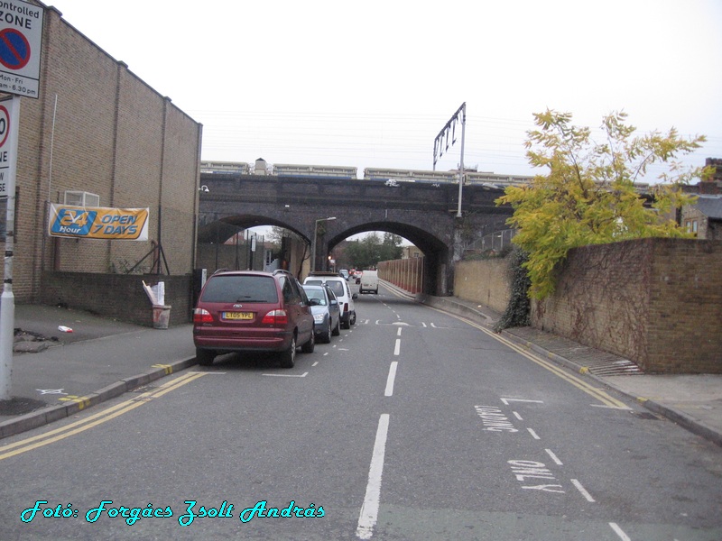 london__096_002_c.h.road_023.JPG