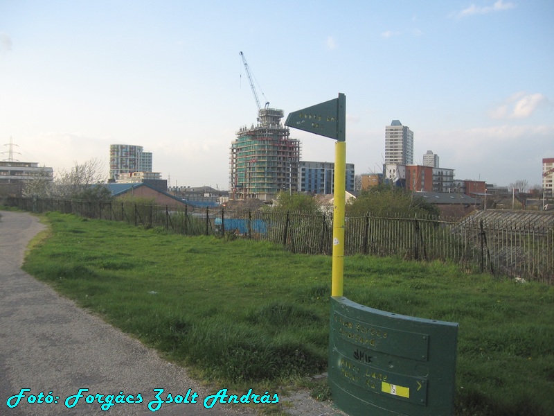 london_098_green_way_03.JPG