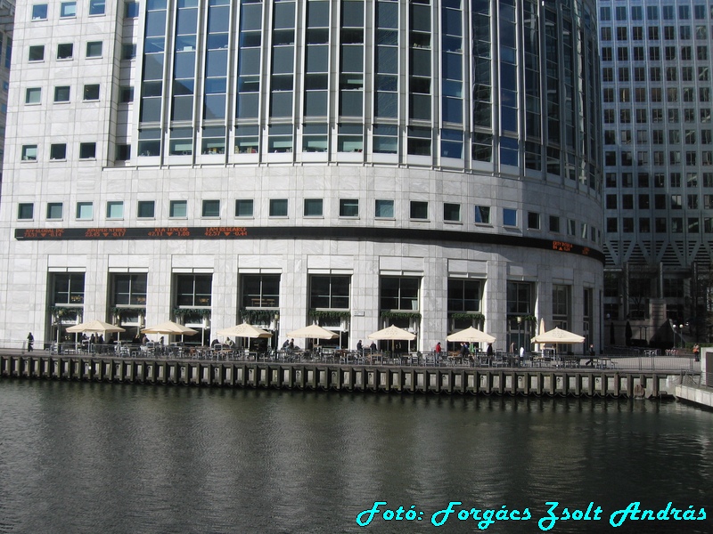 canary_warf_003_004.JPG