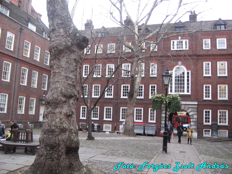 london_241_holborn_staple_inn__010.JPG