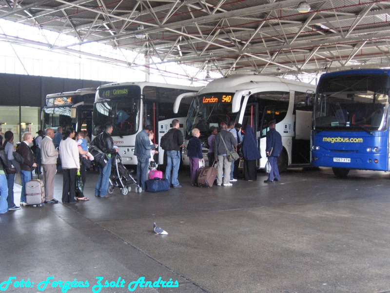 london_victoria_coach_station__024.JPG